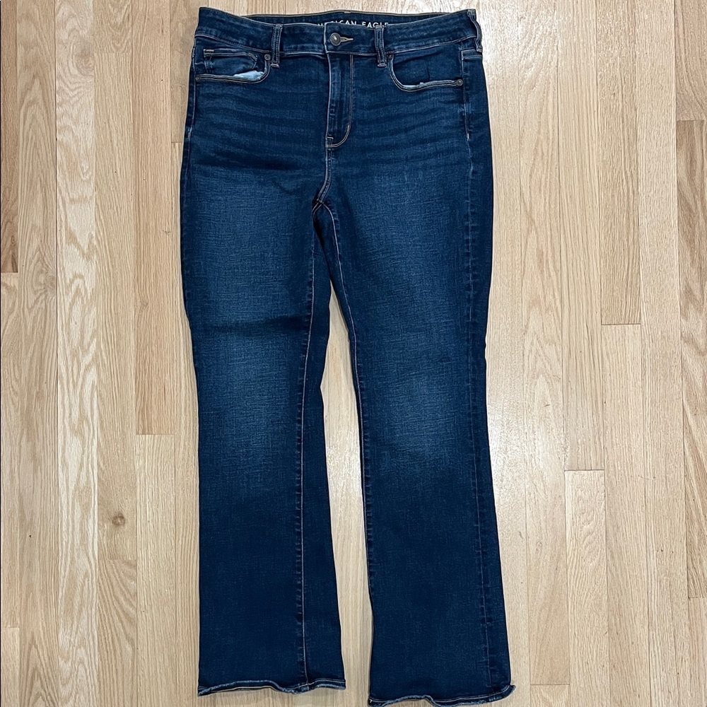 American Eagle Outfitters Women's Dark Blue High-Rise Skinny Kick.